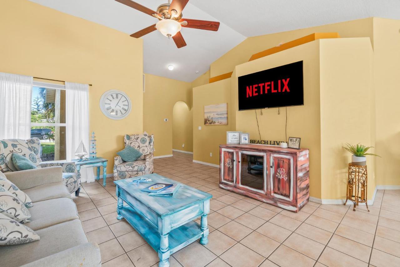 Heart Of The Waves - 3Br & 2Ba Beach Retreat - New Hot Tub - Outside Patio With Grill & Seating, Steps To Fun! Melbourne Exterior foto